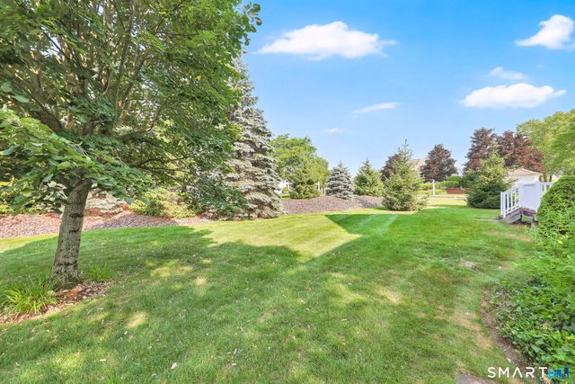 19 Turnberry Lane 19, Bloomfield, CT 06002
