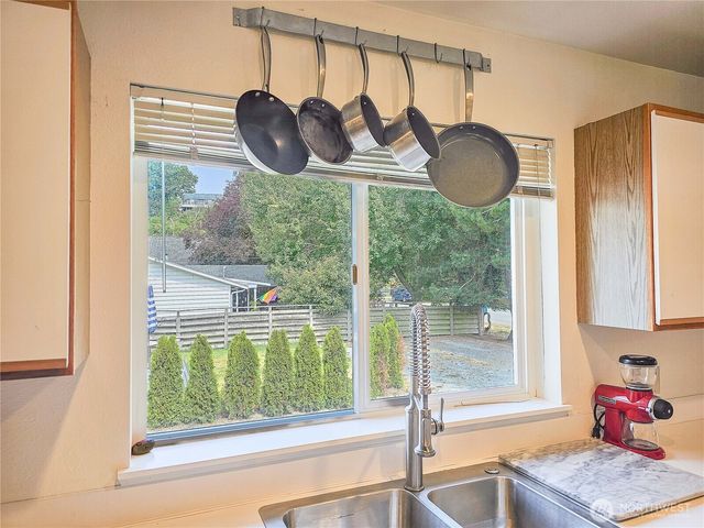 526 Myrtle Street #A & B, La Conner, WA 98257