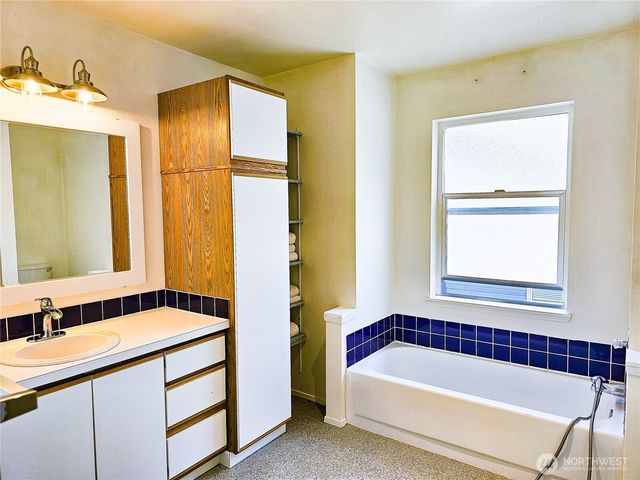 526 Myrtle Street #A & B, La Conner, WA 98257
