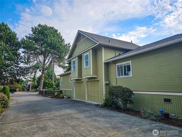 526 Myrtle Street #A & B, La Conner, WA 98257