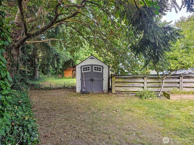 526 Myrtle Street #A & B, La Conner, WA 98257