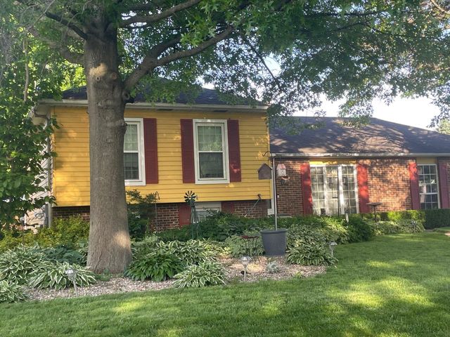 1541 Fox Point Drive, Chesterton, IN 46304