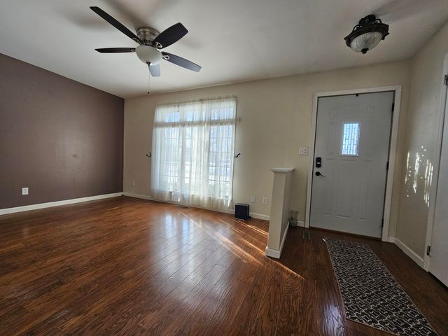 1541 Fox Point Drive, Chesterton, IN 46304