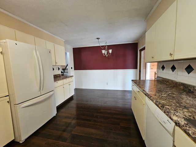 1541 Fox Point Drive, Chesterton, IN 46304