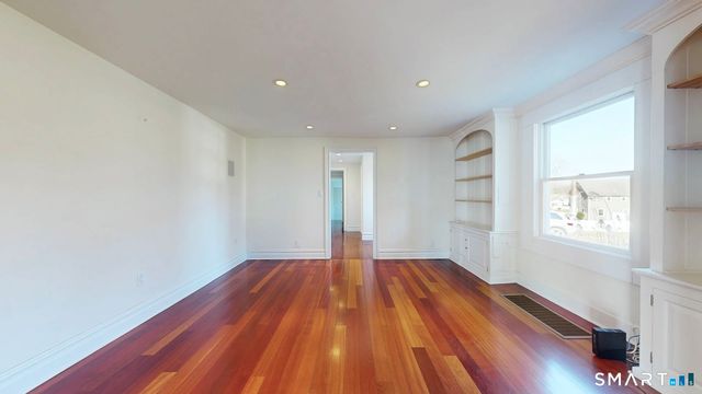 590 Gulf Street, Milford, CT 06460