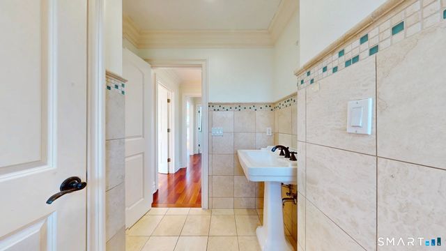 590 Gulf Street, Milford, CT 06460