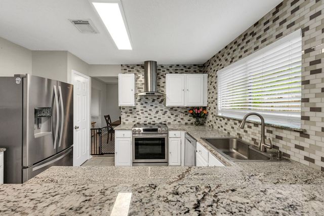 8419 Sunny Ridge Drive, Houston, TX 77095