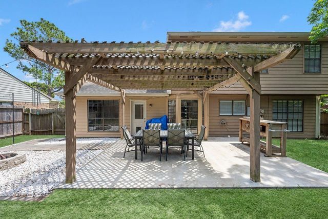 8419 Sunny Ridge Drive, Houston, TX 77095