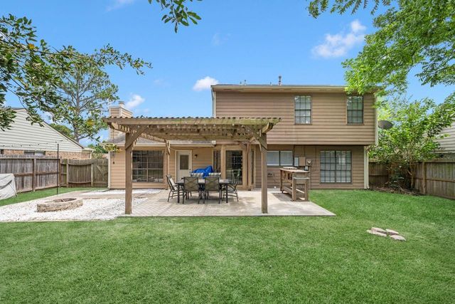 8419 Sunny Ridge Drive, Houston, TX 77095