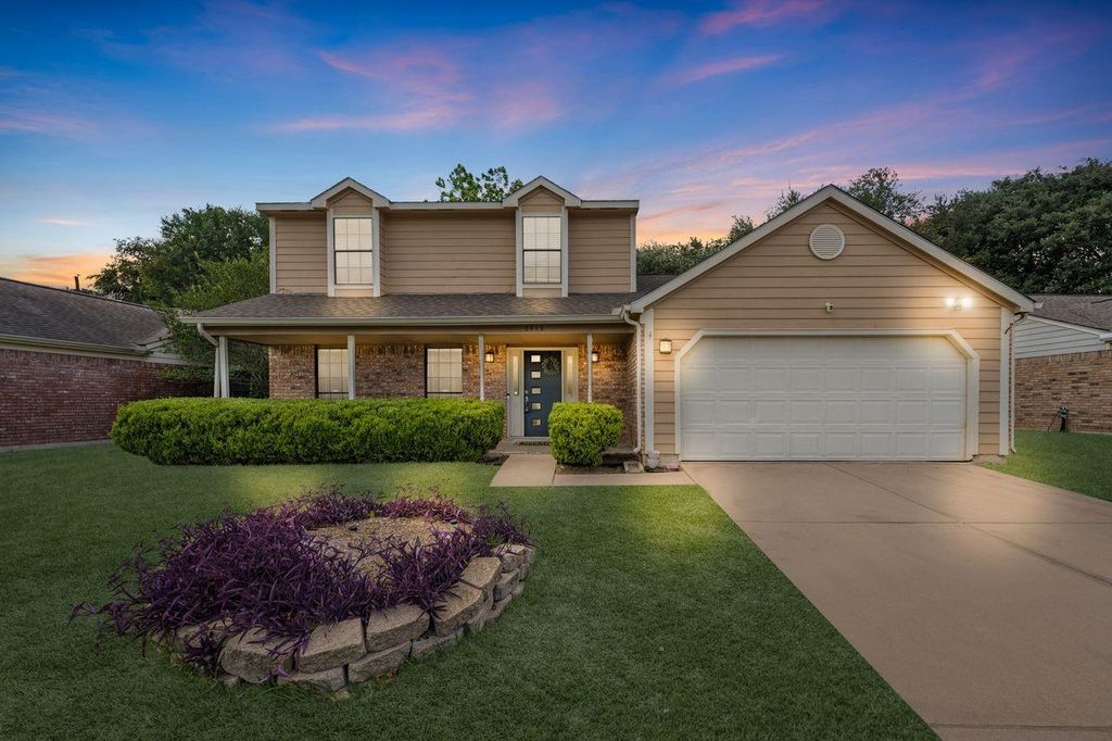 8419 Sunny Ridge Drive, Houston, TX 77095