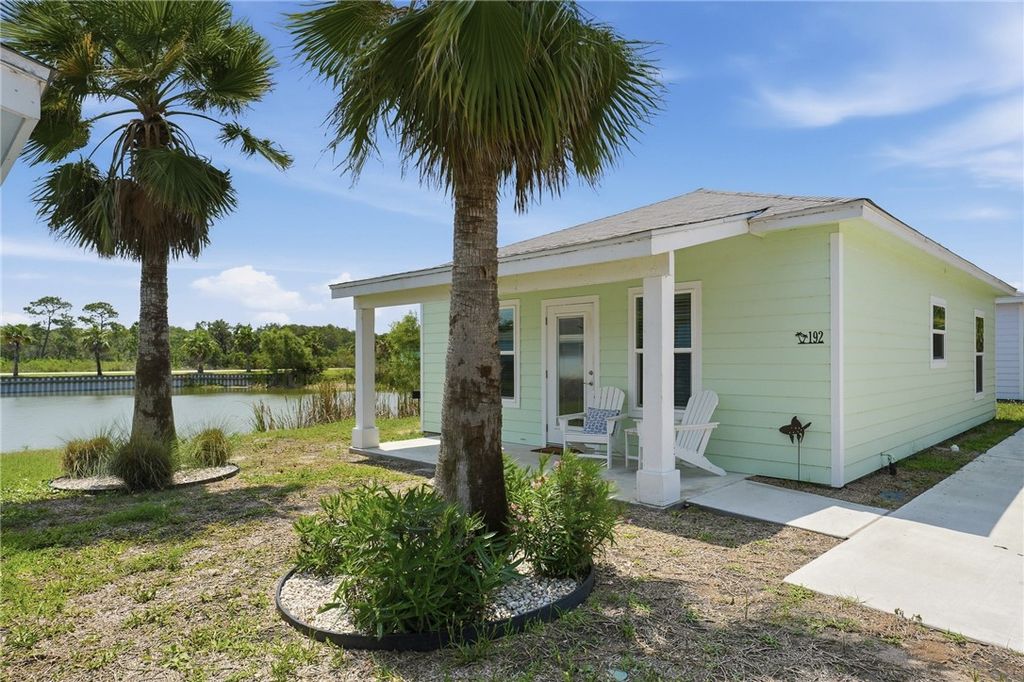192 Oasis Cir, Rockport, TX 78382 — exterior