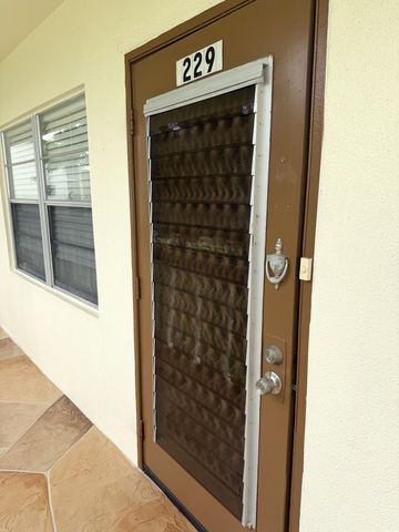 229 Mansfield F, Boca Raton, FL 33434