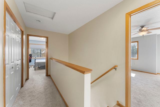 8706 Quarry Ridge Lane D, Woodbury, MN 55125