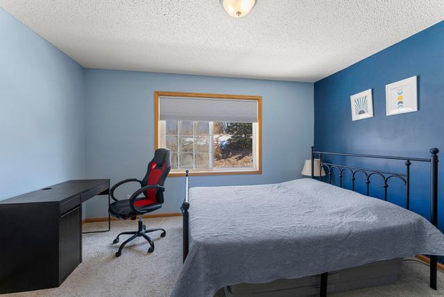 8706 Quarry Ridge Lane D, Woodbury, MN 55125