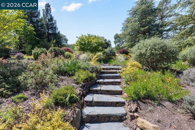 26 Rio Del Ct, Danville, CA 94526