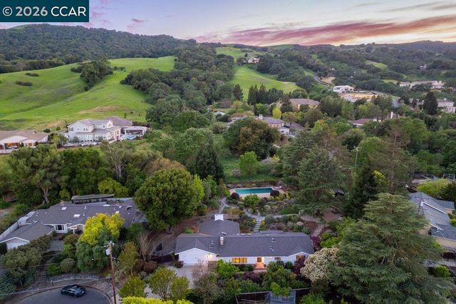 26 Rio Del Ct, Danville, CA 94526