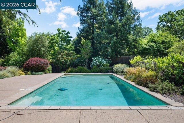 26 Rio Del Ct, Danville, CA 94526