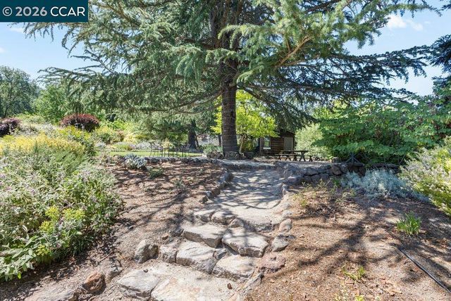 26 Rio Del Ct, Danville, CA 94526