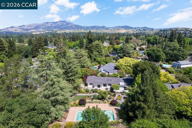 26 Rio Del Ct, Danville, CA 94526