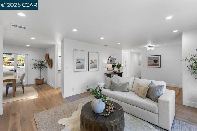 26 Rio Del Ct, Danville, CA 94526