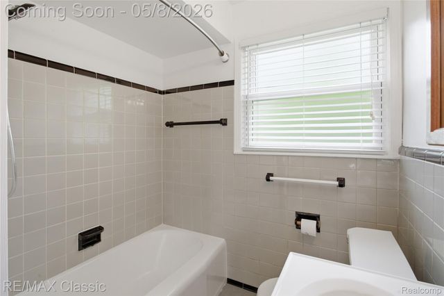 1829 Alard Avenue, Lincoln Park, MI 48146