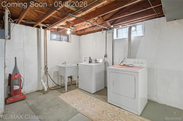 1829 Alard Avenue, Lincoln Park, MI 48146