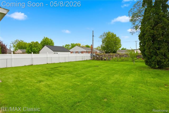 1829 Alard Avenue, Lincoln Park, MI 48146