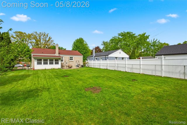 1829 Alard Avenue, Lincoln Park, MI 48146