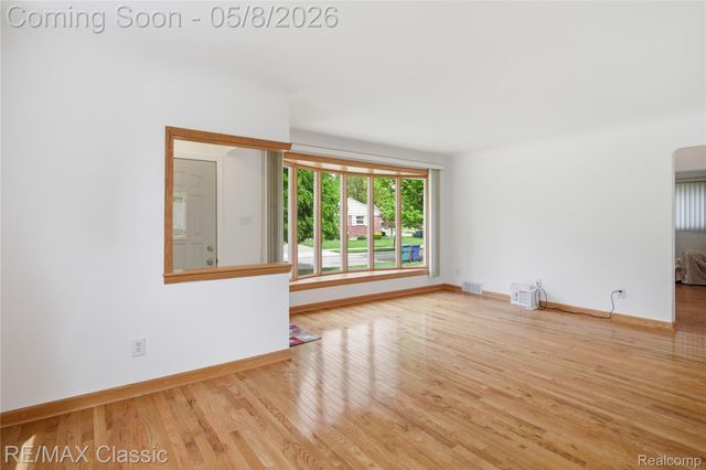 1829 Alard Avenue, Lincoln Park, MI 48146