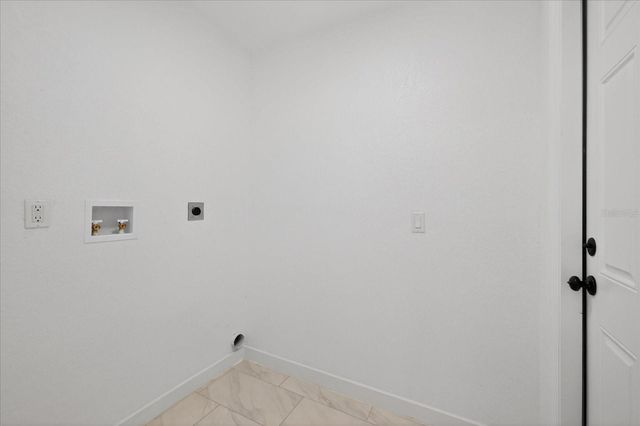 7819 CHAPERON COURT, Tampa, FL 33637