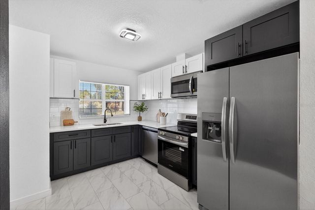 7819 CHAPERON COURT, Tampa, FL 33637