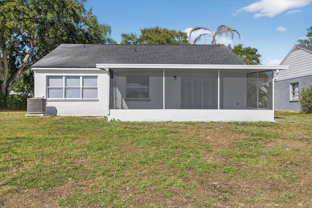 7819 CHAPERON COURT, Tampa, FL 33637