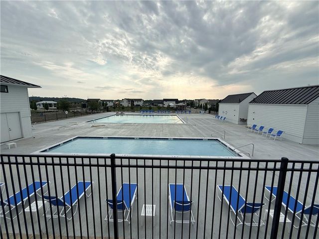 23513 E 11th Street S, Independence, MO 64056