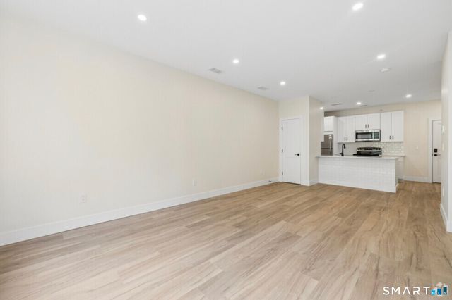 220 East Road B, Meriden, CT 06450