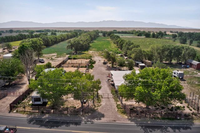 2669 NM HWY 47, Los Lunas, NM 87031