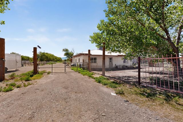 2669 NM HWY 47, Los Lunas, NM 87031