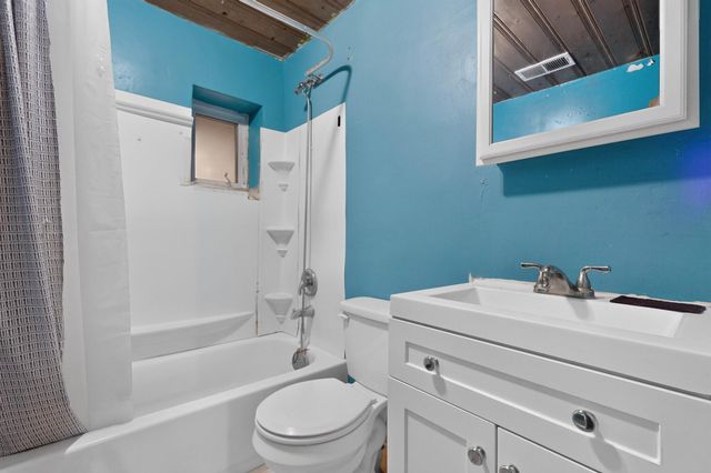 2669 NM HWY 47, Los Lunas, NM 87031