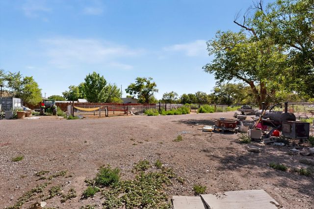 2669 NM HWY 47, Los Lunas, NM 87031