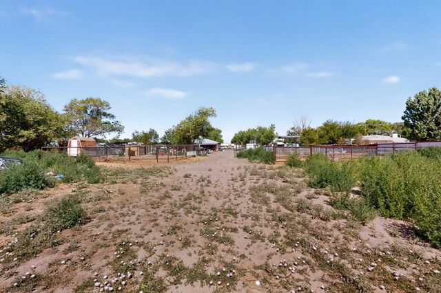 2669 NM HWY 47, Los Lunas, NM 87031