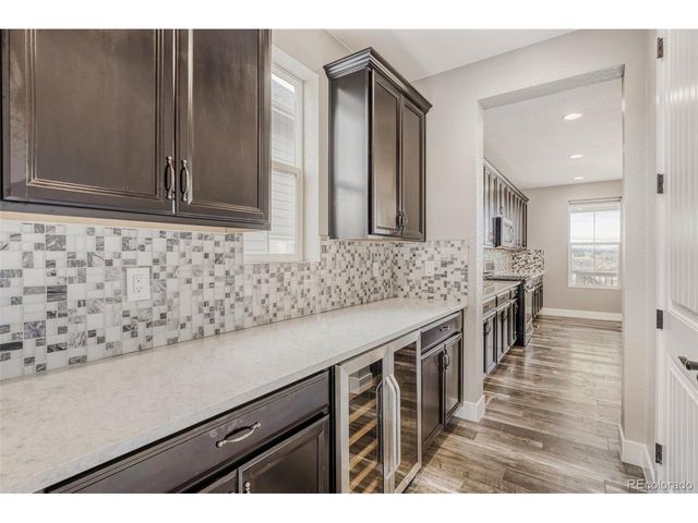 8055 S Elk Ct, Aurora, CO 80016