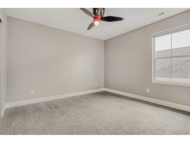 8055 S Elk Ct, Aurora, CO 80016