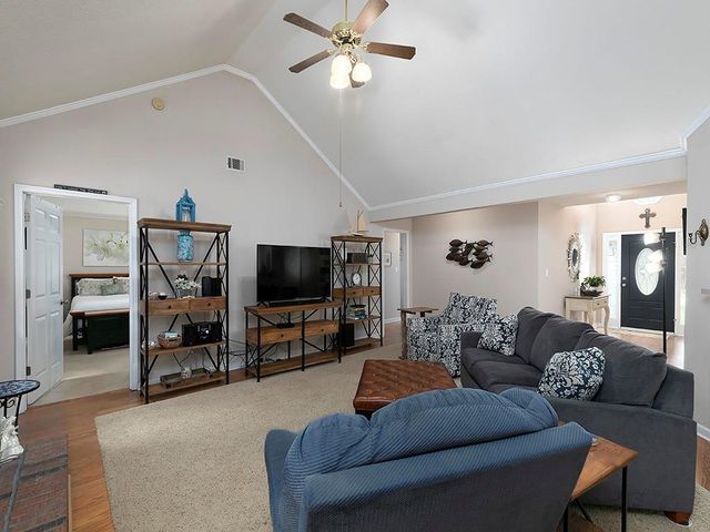 217 Leighs Trace, Mcdonough, GA 30253