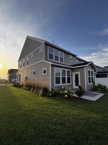 212 Junco Road N, Lake Elmo, MN 55042