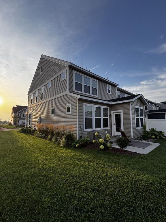 212 Junco Road N, Lake Elmo, MN 55042 — photo 2
