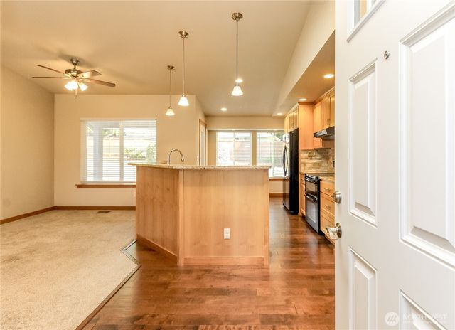 14817 105th Avenue Ct E, Puyallup, WA 98374