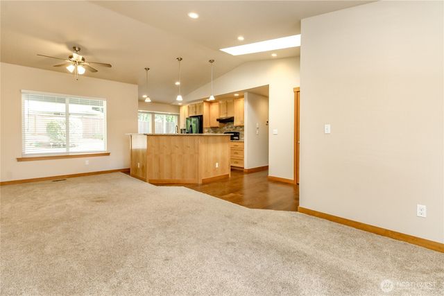 14817 105th Avenue Ct E, Puyallup, WA 98374