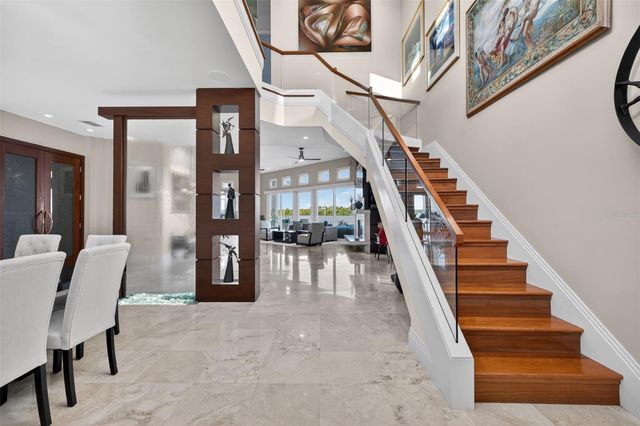 2279 MERMAID POINT NE, St Petersburg, FL 33703