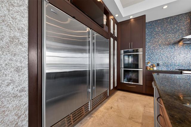 2279 MERMAID POINT NE, St Petersburg, FL 33703