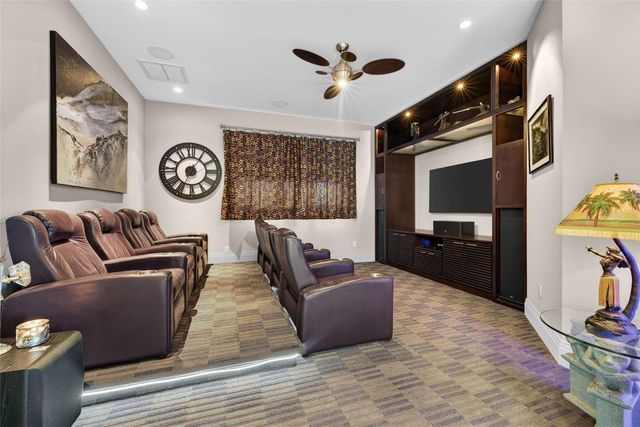 2279 MERMAID POINT NE, St Petersburg, FL 33703