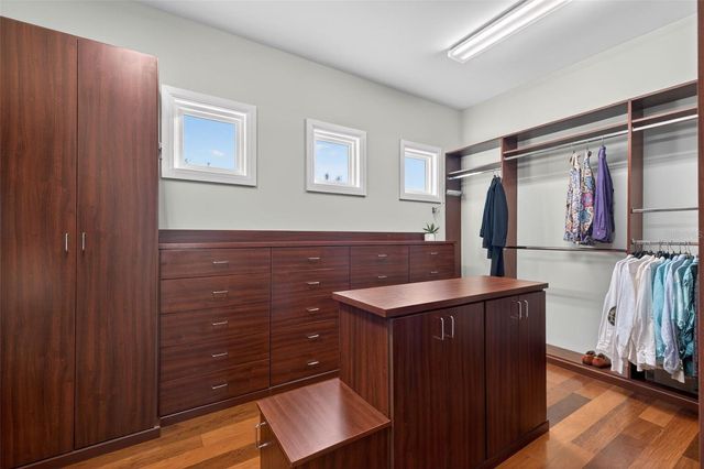 2279 MERMAID POINT NE, St Petersburg, FL 33703